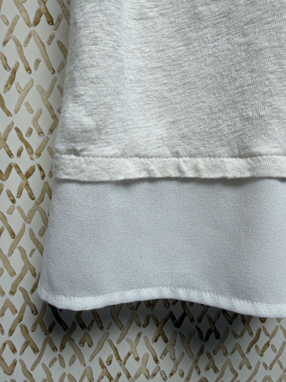 Sanctuary Linen Tee White VNeck Chiffon Hem Pocket Top Relaxed Boho L - Picture 8 of 11